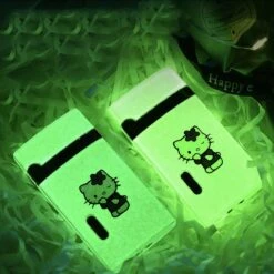 Merkloos Hello Kitty Glow In The Dark Aansteker Met Roze Vlam - Bekend Van TikTok - Hervulbaar En Windproof 7 Merkloos Hello Kitty Glow In The Dark Aansteker Met Roze Vlam - Bekend Van TikTok - Hervulbaar En Windproof -Keuken BBQ 1198x1200 6