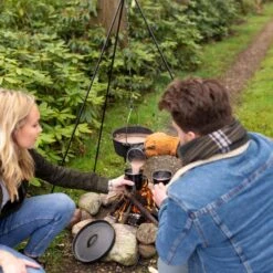 Esschert Design - Driepoot Met Ketting - Haardvuur Accessoires - Staal - Zwart -Keuken BBQ 1200x1200 75