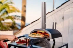 Ooni Fyra 12 Houtpellets Gestookte Pizzaoven -Keuken BBQ 1200x800 13