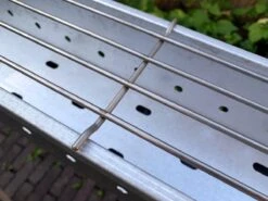 Spiedini Saté-bbq Bali 80 - Saté Houtskoolbarbecue Met Horizontaal Rooster - 80 Cm Lang, 11 Cm Breed - Materiaal: Gealuminiseerd Ijzer -Keuken BBQ 1200x899 10