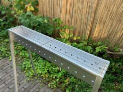 Spiedini Saté-bbq Bali 80 - Saté Houtskoolbarbecue Met Horizontaal Rooster - 80 Cm Lang, 11 Cm Breed - Materiaal: Gealuminiseerd Ijzer -Keuken BBQ 1200x899 5