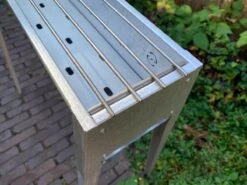 Spiedini Saté-bbq Bali 80 - Saté Houtskoolbarbecue Met Horizontaal Rooster - 80 Cm Lang, 11 Cm Breed - Materiaal: Gealuminiseerd Ijzer -Keuken BBQ 1200x899 8